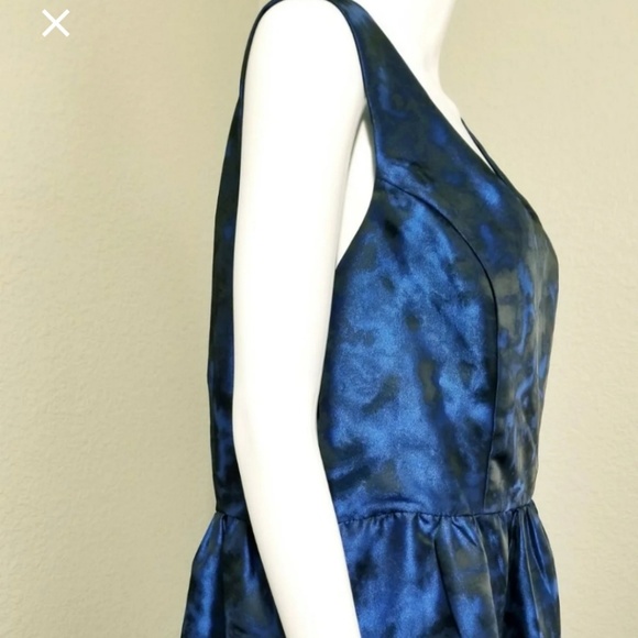 Forever 21+ Special Occasion Party Dress - Picture 5 of 6